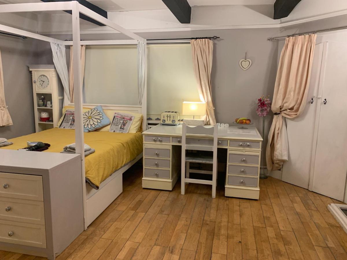 Hazelwick Guest House Hookwood Luaran gambar