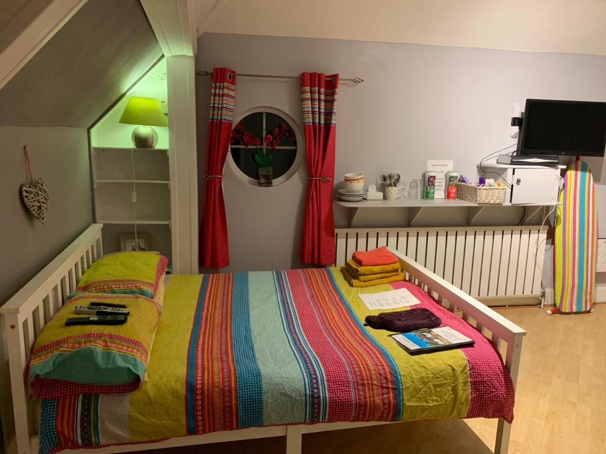 Hazelwick Guest House Hookwood Luaran gambar