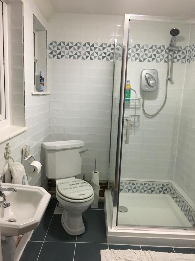 Hazelwick Guest House Hookwood Luaran gambar