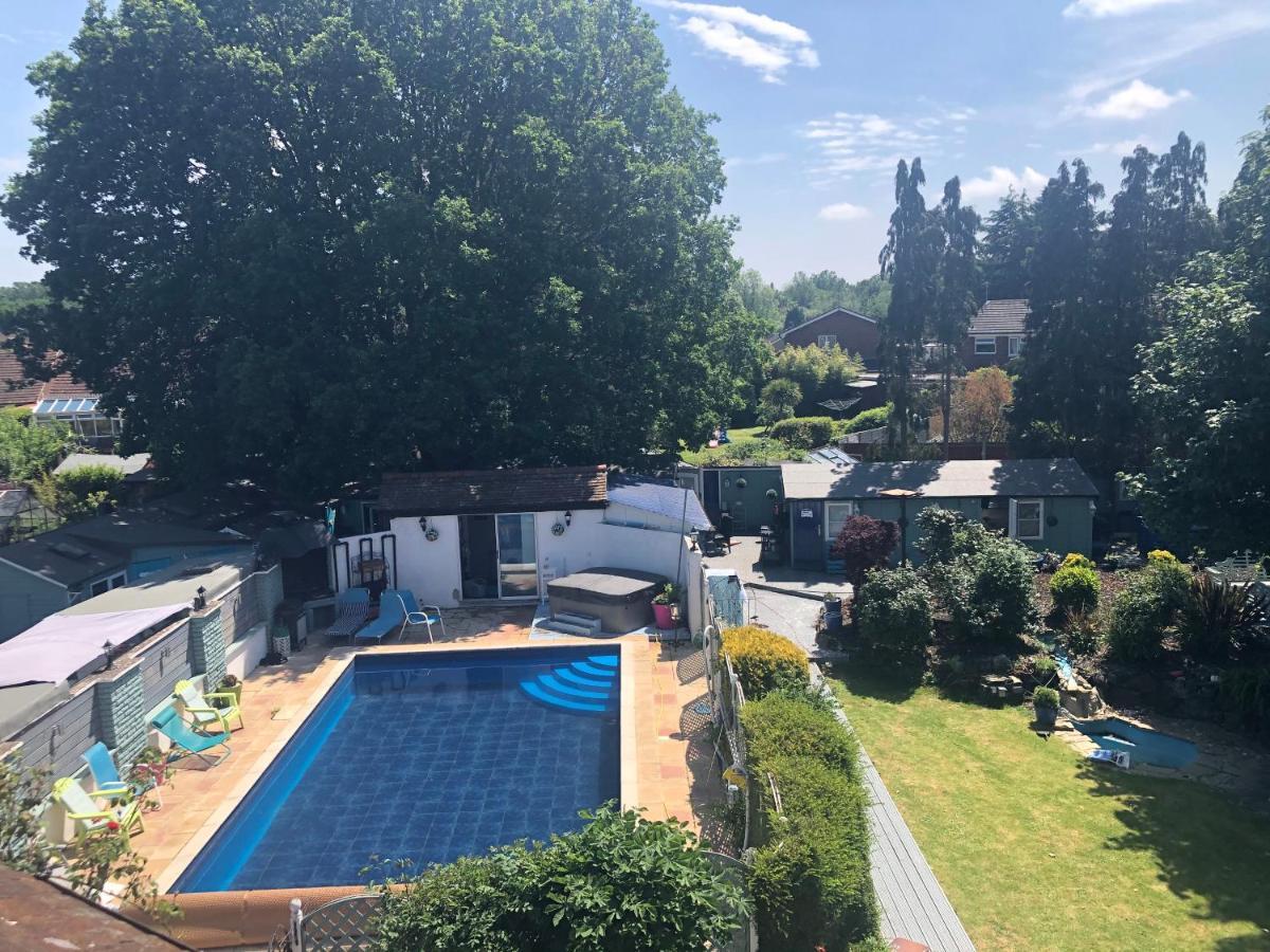 Hazelwick Guest House Hookwood Luaran gambar