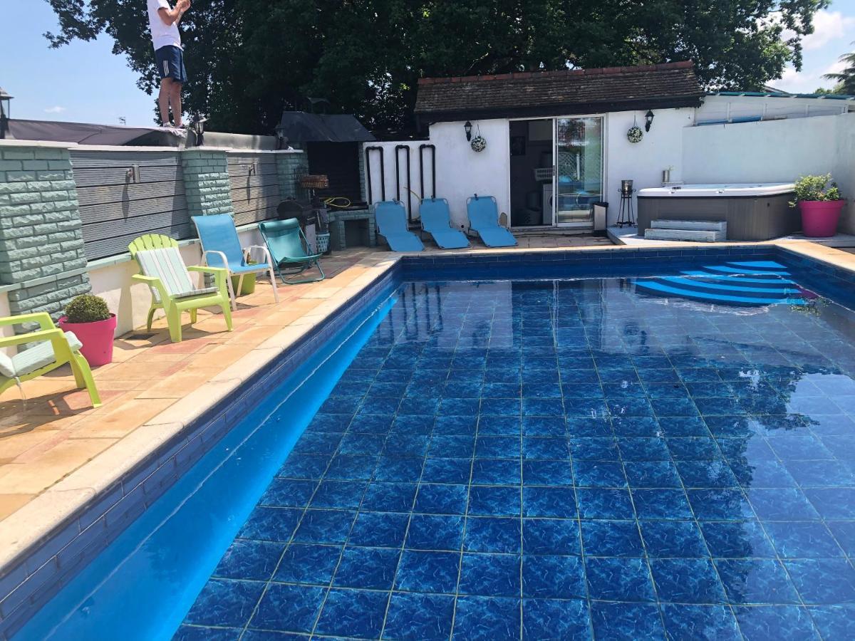 Hazelwick Guest House Hookwood Luaran gambar